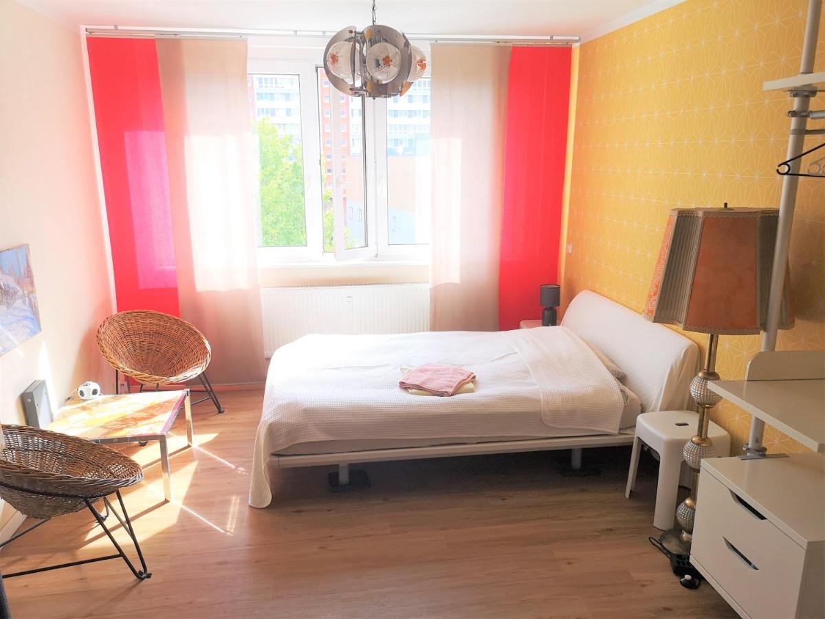 Mitte Von Mitte - Blick Auf Den Turm Apartment Berlin Exterior foto